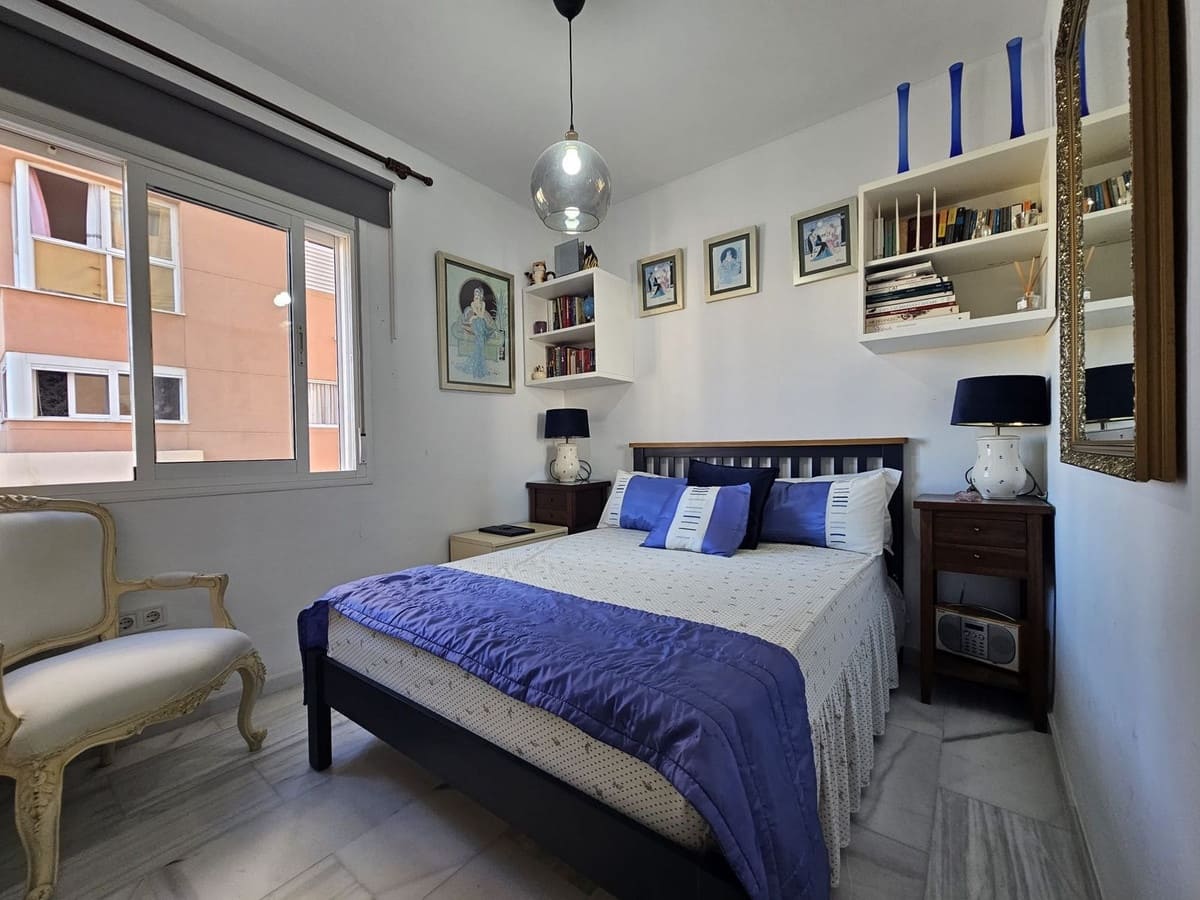 2 soverom Leilighet til salgs i Fuengirola med svømmebasseng garasje - € 370 000 (Ref: 9478881)