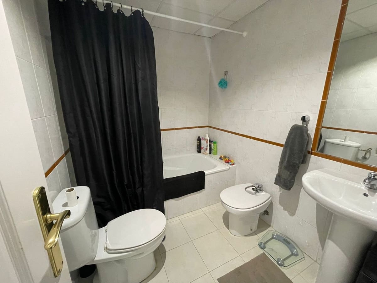 3 bedroom Apartment for sale in Marbella with pool garage - € 375,000 (Ref: 9478884)