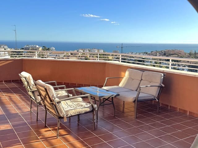 2 soverom Leilighet til salgs i Riviera del Sol, Mijas med svømmebasseng garasje - € 375 000 (Ref: 9478886)