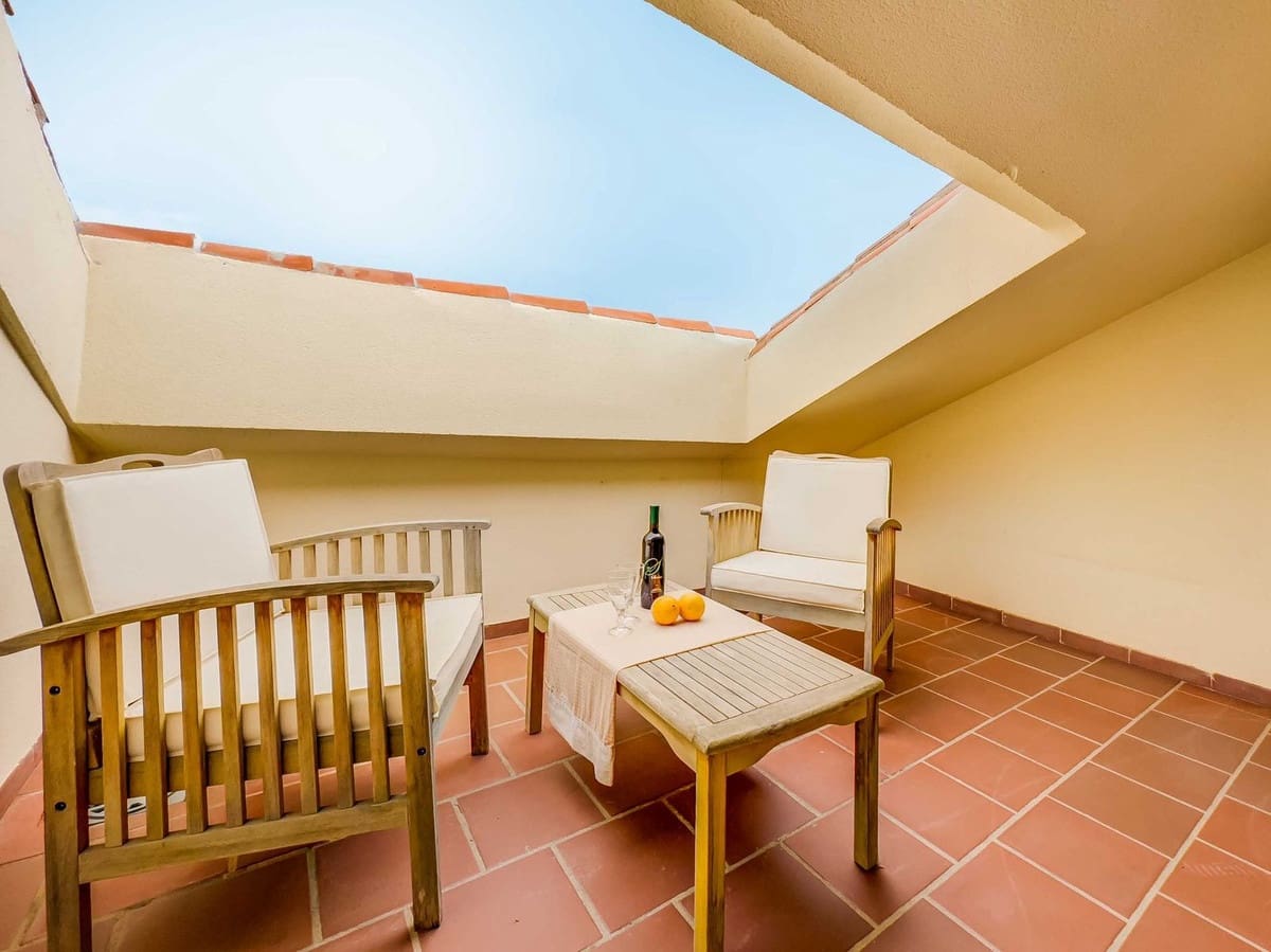 3 bedroom Penthouse for sale in Fuengirola with pool garage - € 385,000 (Ref: 9478890)