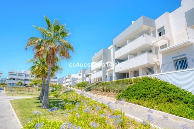 2 bedroom Apartment for sale in Estepona with pool garage - € 385,000 (Ref: 9478891)