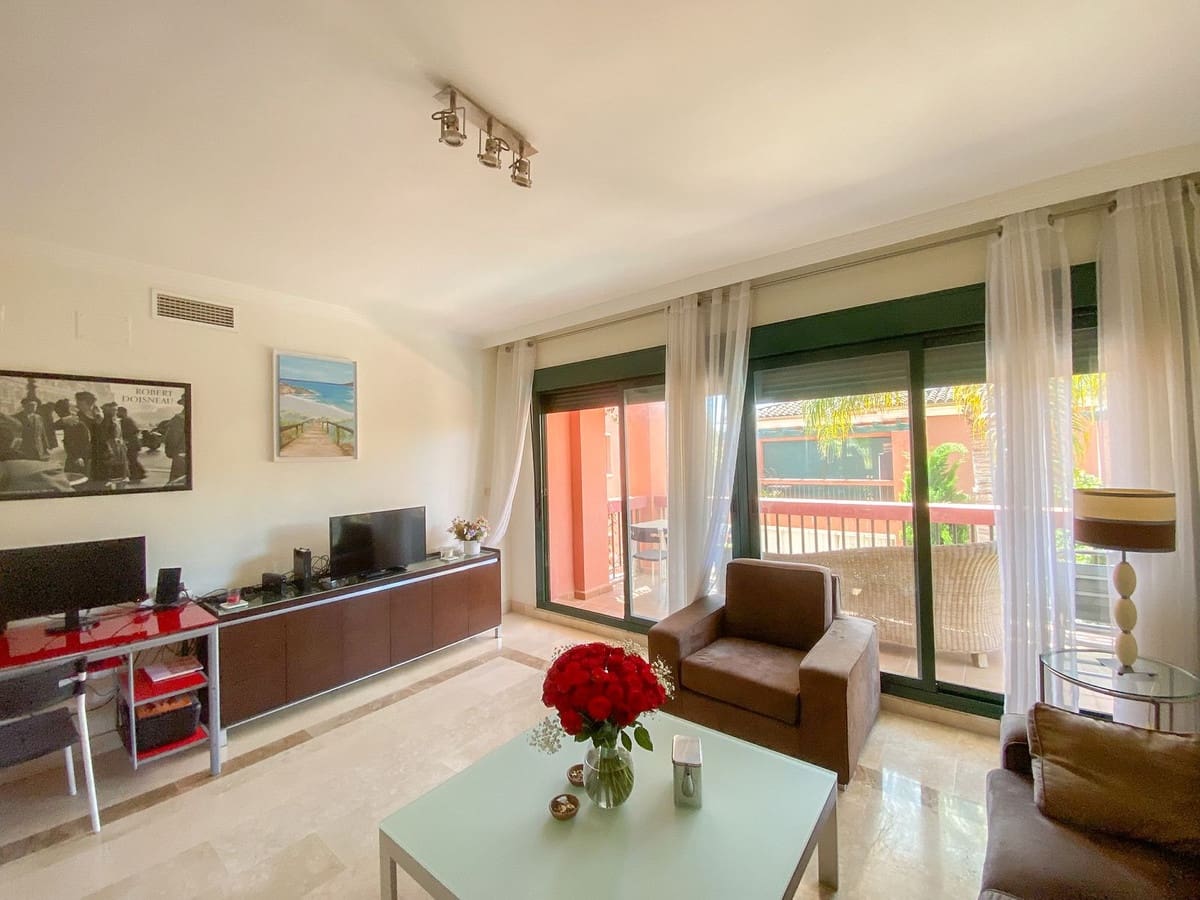 2 bedroom Apartment for sale in Marbesa with pool garage - € 389,000 (Ref: 9478892)