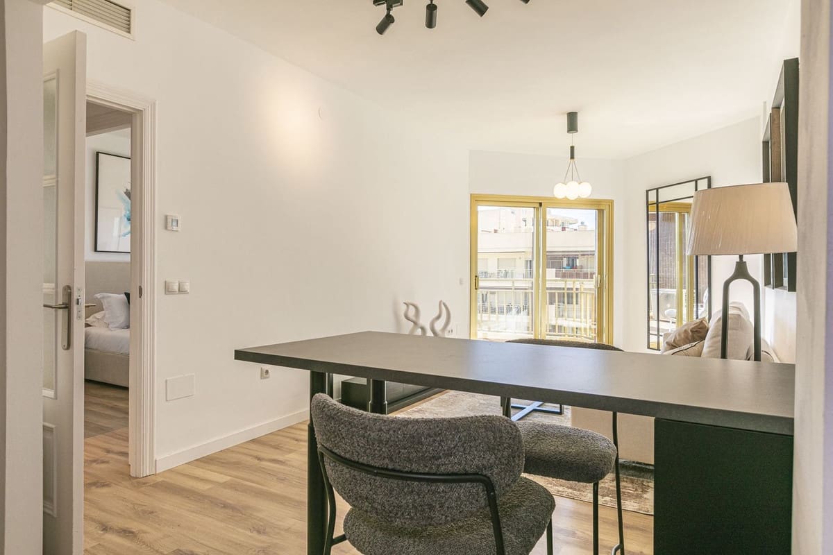 1 bedroom Apartment for sale in Fuengirola with garage - € 390,000 (Ref: 9478893)