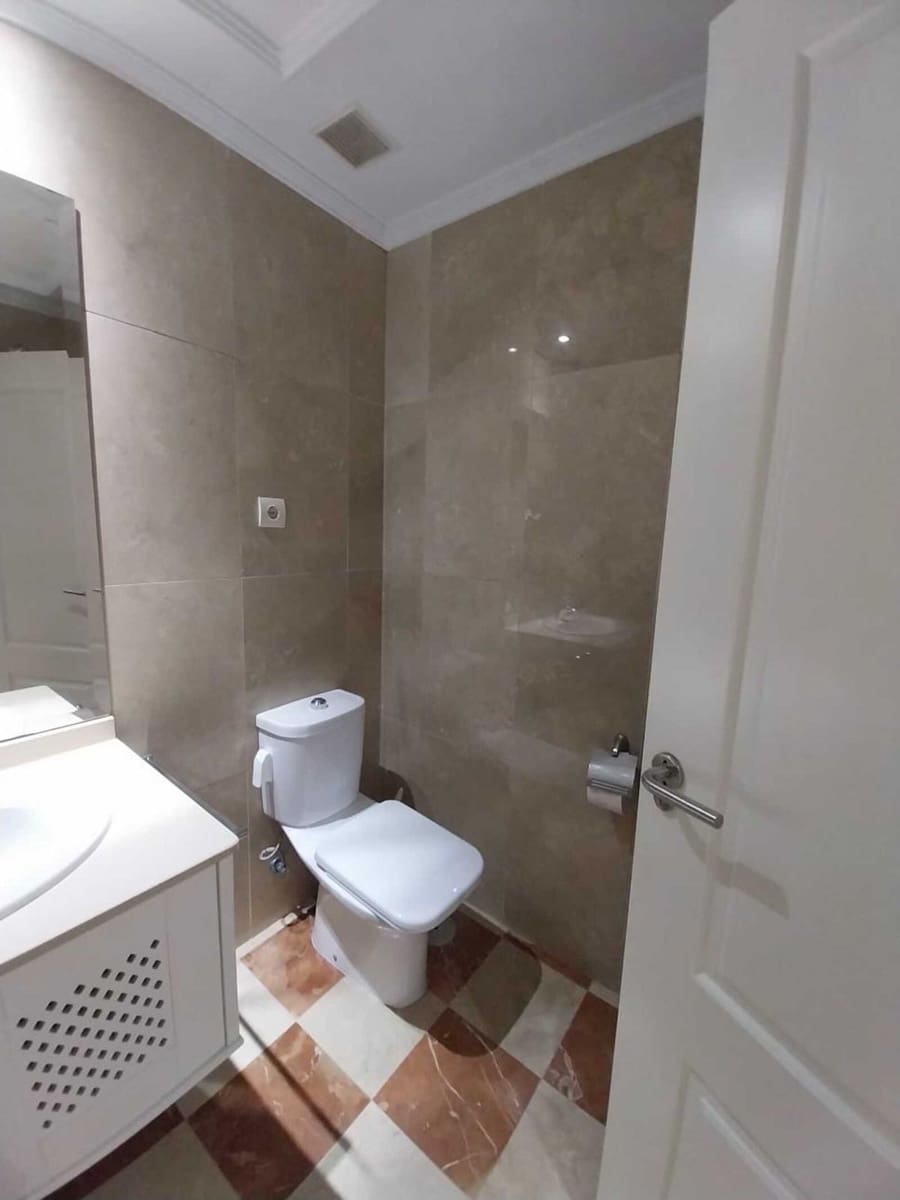 2 chambre Appartement à vendre à Sotogrande avec piscine garage - 390 000 € (Ref: 9478894)