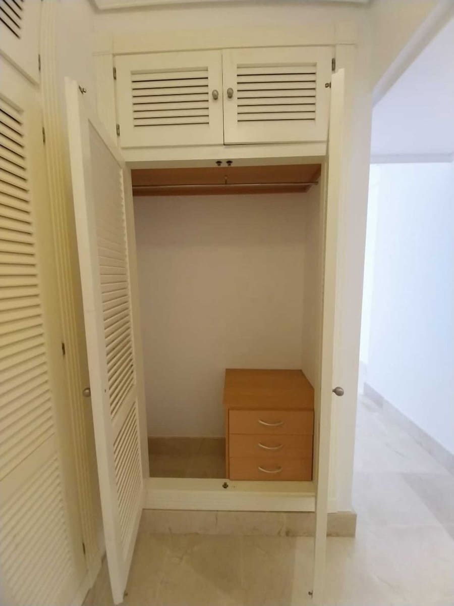 2 chambre Appartement à vendre à Sotogrande avec piscine garage - 390 000 € (Ref: 9478894)