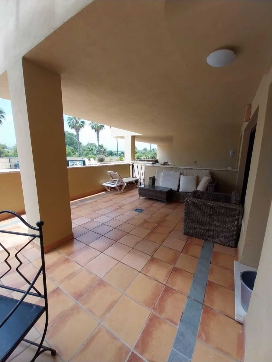 2 chambre Appartement à vendre à Sotogrande avec piscine garage - 390 000 € (Ref: 9478894)