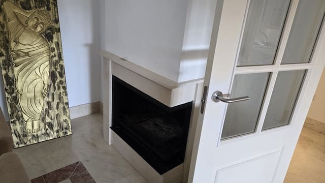 2 chambre Appartement à vendre à Sotogrande, San Roque avec piscine garage - 390 000 € (Ref: 9478894)