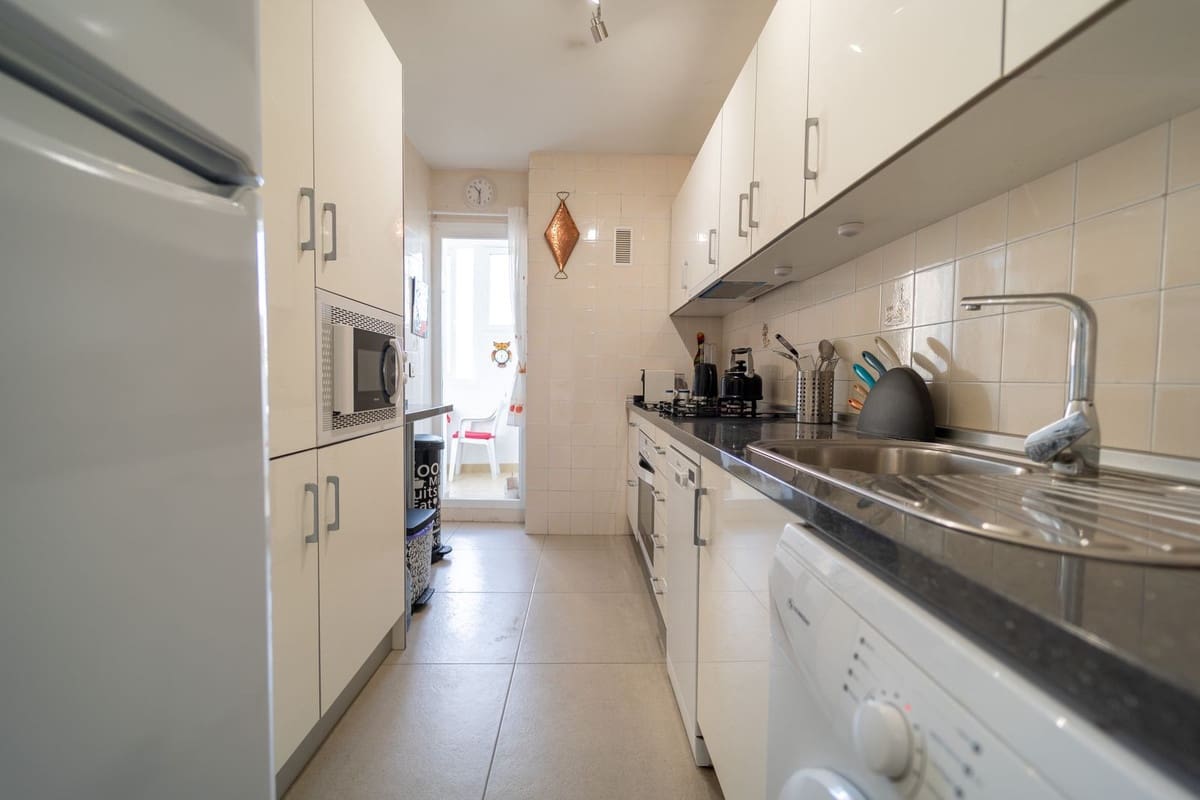 3 sovrum Lägenhet till salu i Fuengirola med garage - 390 000 € (Ref: 9478896)