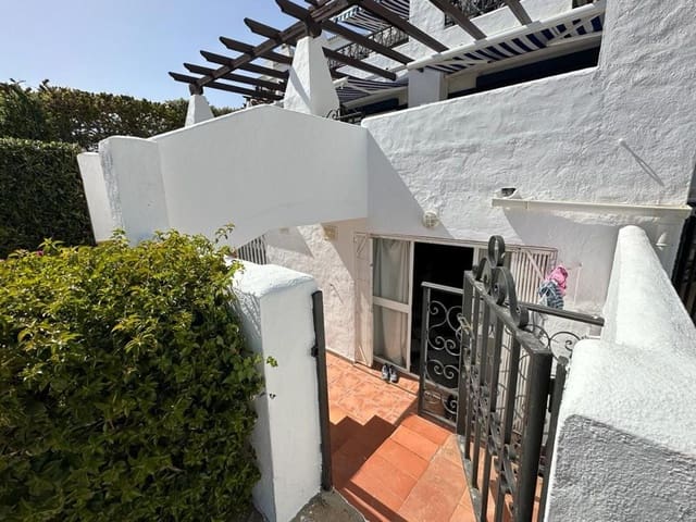 4 soverom Leilighet til salgs i Calahonda, Mijas med svømmebasseng garasje - € 390 000 (Ref: 9478897)
