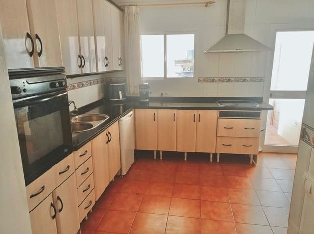 4 quarto Apartamento para venda em Los Boliches , Fuengirola - 395 000 € (Ref: 9478928)