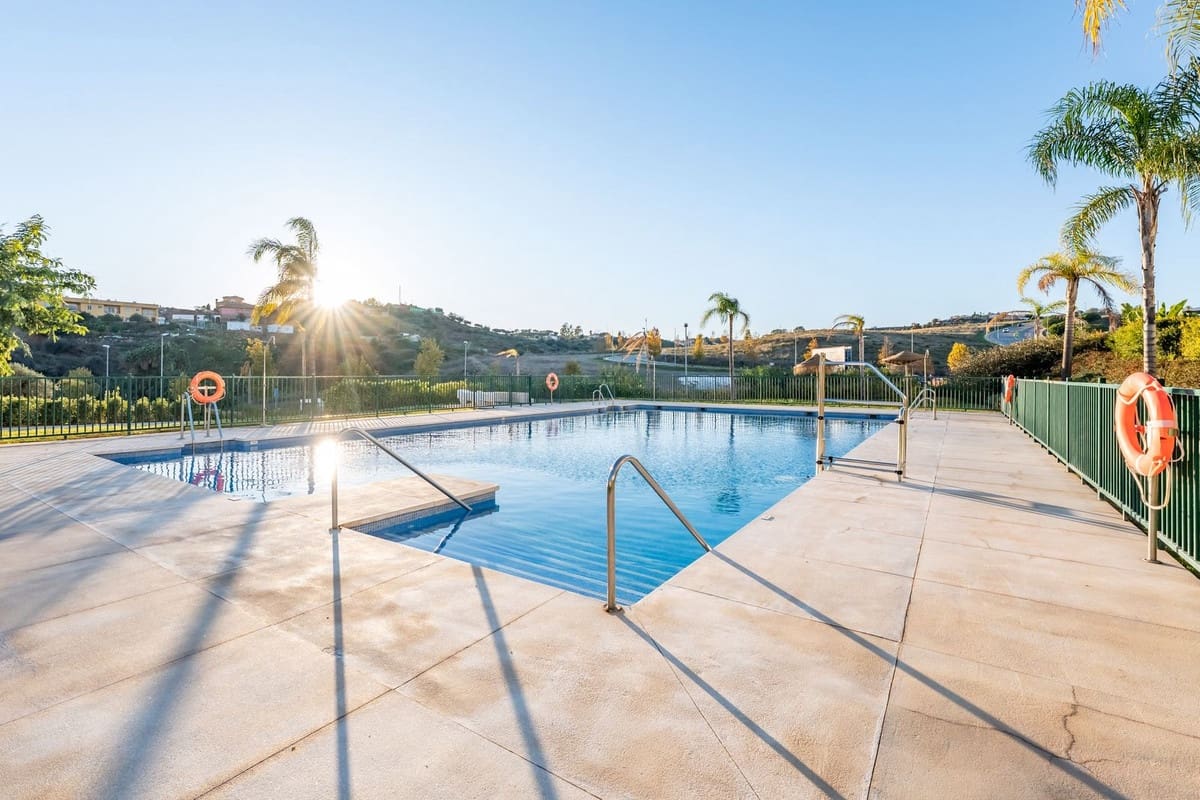 3 bedroom Apartment for sale in Mijas Golf with pool garage - € 395,000 (Ref: 9478932)