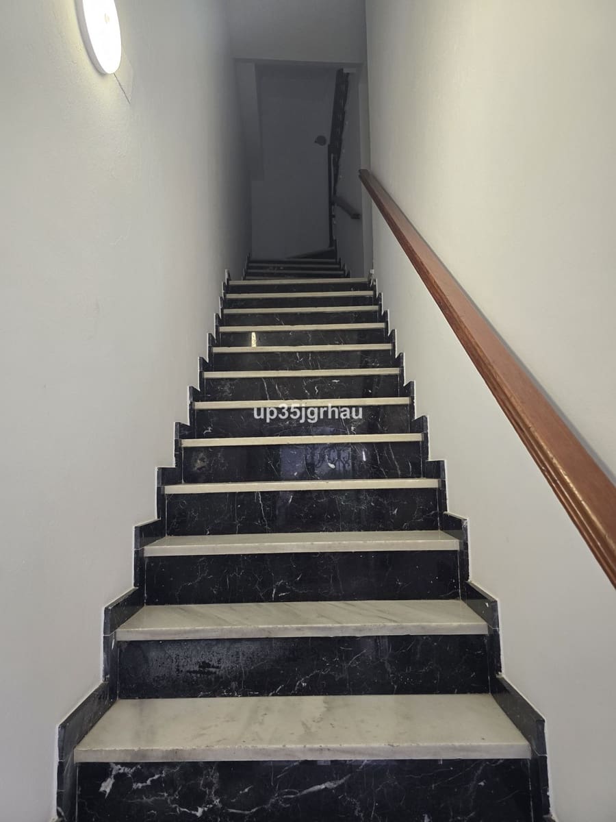 3 chambre Appartement à vendre à Estepona avec garage - 399 000 € (Ref: 9478933)