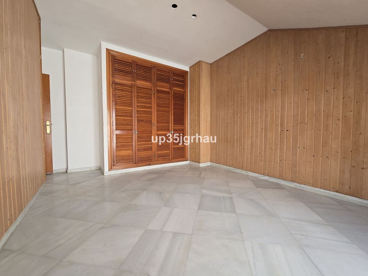 3 chambre Appartement à vendre à Estepona avec garage - 399 000 € (Ref: 9478933)