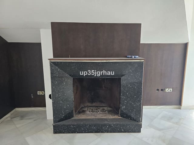 3 chambre Appartement à vendre à Estepona avec garage - 399 000 € (Ref: 9478933)