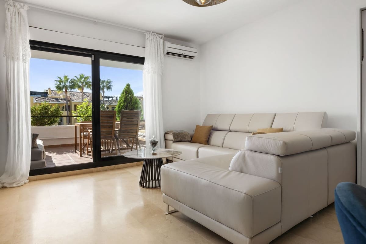 2 slaapkamer Appartement te koop in Bel-Air met zwembad garage - € 399.950 (Ref: 9478936)