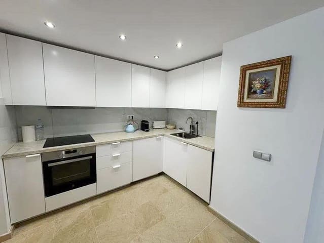 2 bedroom Apartment for sale in Benahavís with pool garage - € 400,000 (Ref: 9478937)