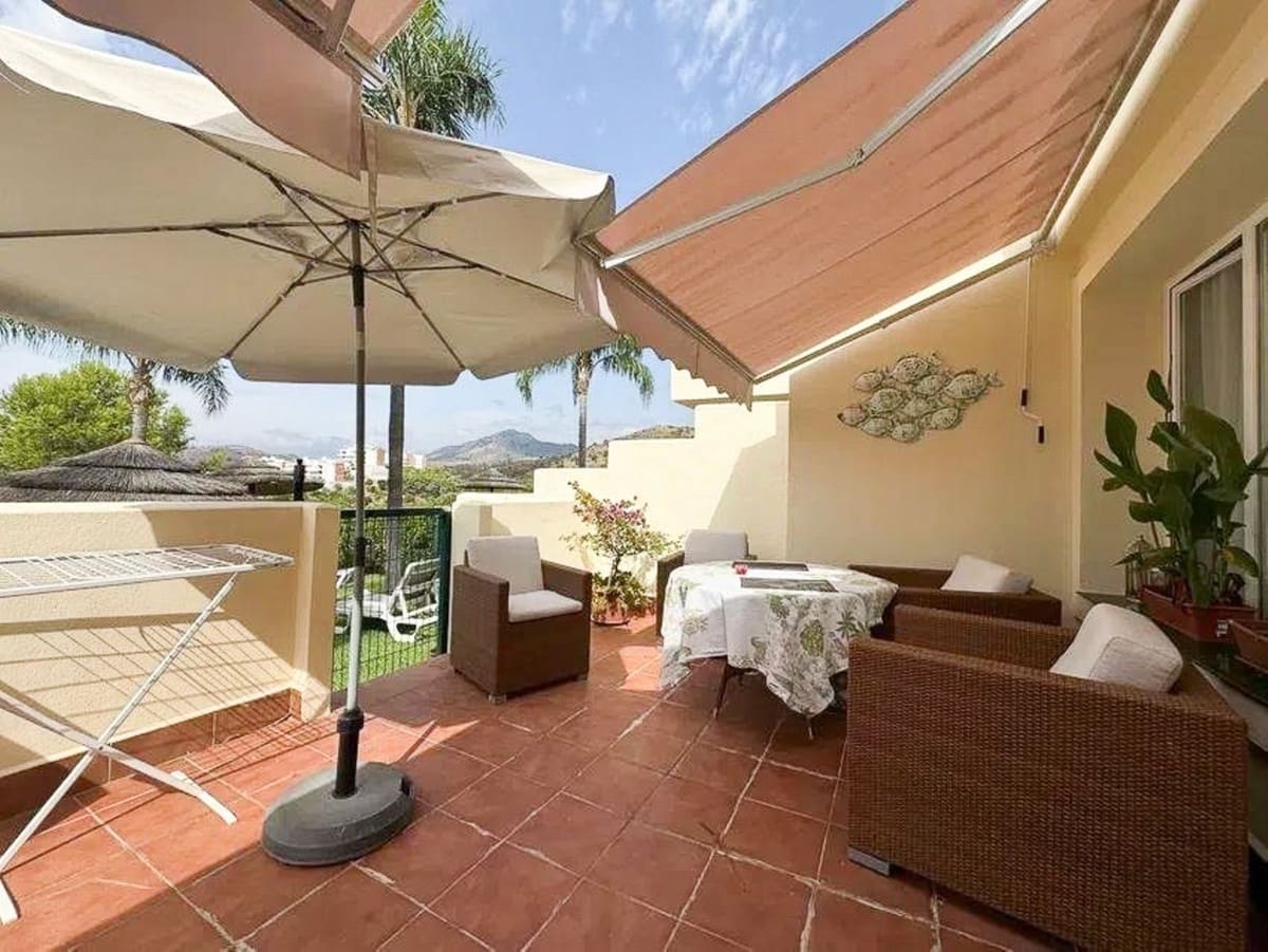2 bedroom Apartment for sale in Benahavis with pool garage - € 400,000 (Ref: 9478937)