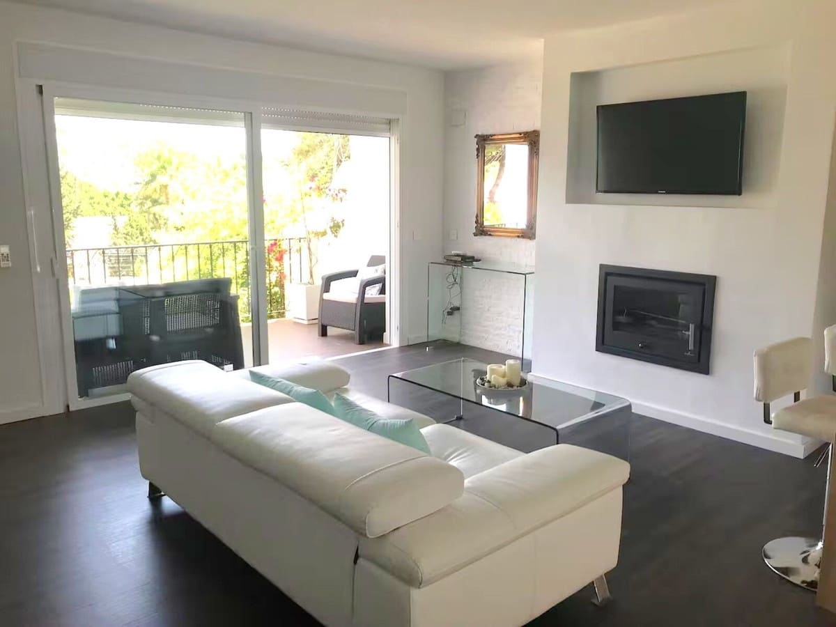 Apartamento de 3 habitaciones en Nueva Andalucia en venta - 403.000 € (Ref: 9478938)