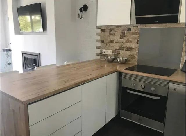 Apartamento de 3 habitaciones en Nueva Andalucia, Marbella en venta - 403.000 € (Ref: 9478938)