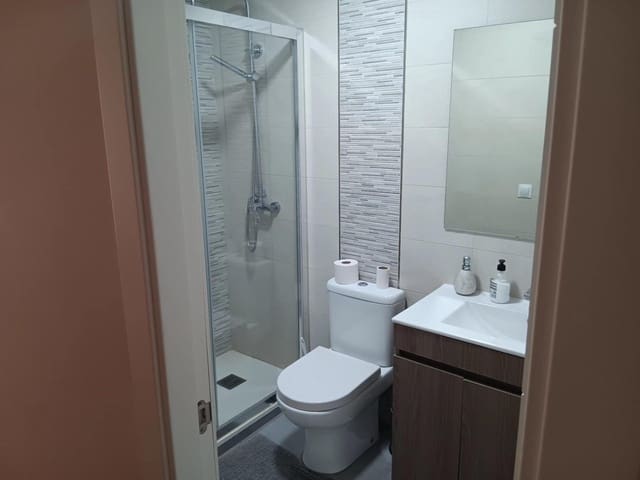 3 makuuhuone Huoneisto myytävänä paikassa Estepona mukana 
autotalli - 410 000 € (Ref: 9478940)