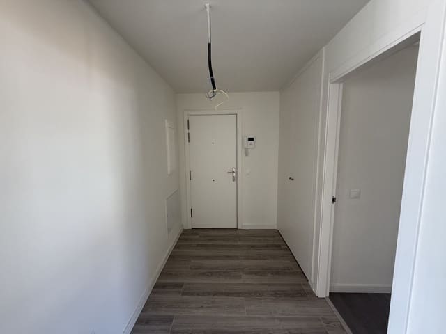 2 chambre Appartement à vendre à Estepona avec piscine garage - 415 000 € (Ref: 9478967)