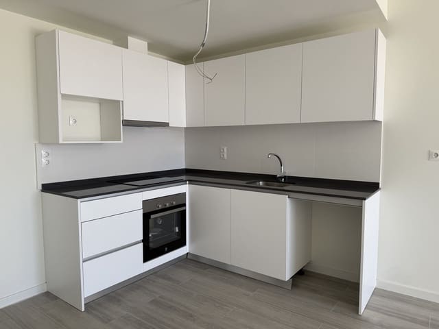 2 chambre Appartement à vendre à Estepona avec piscine garage - 415 000 € (Ref: 9478967)