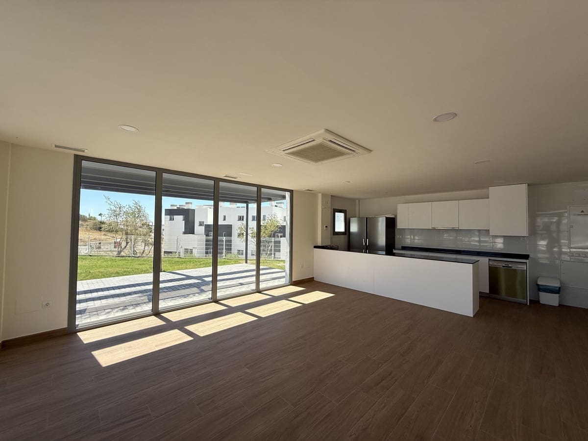 2 chambre Appartement à vendre à Estepona avec piscine garage - 415 000 € (Ref: 9478967)