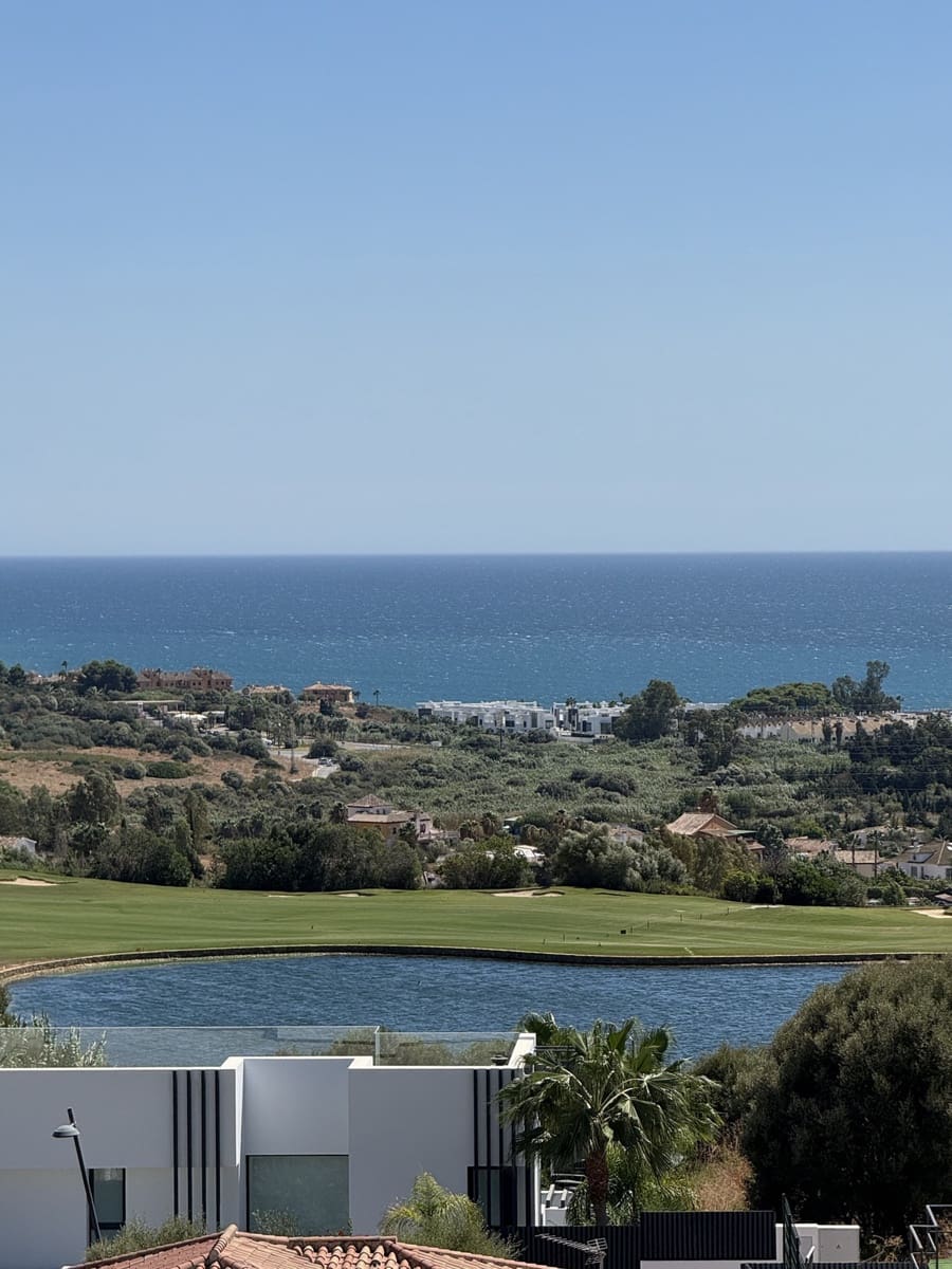 2 chambre Appartement à vendre à Estepona avec piscine garage - 415 000 € (Ref: 9478967)