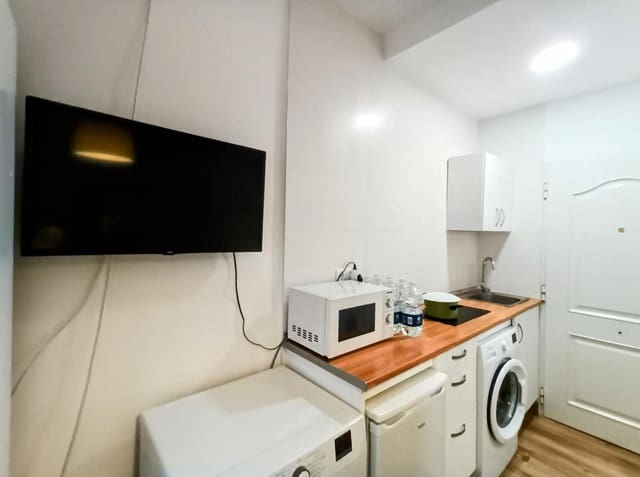 Studio for sale in Torremolinos - € 155,000 (Ref: 9478968)