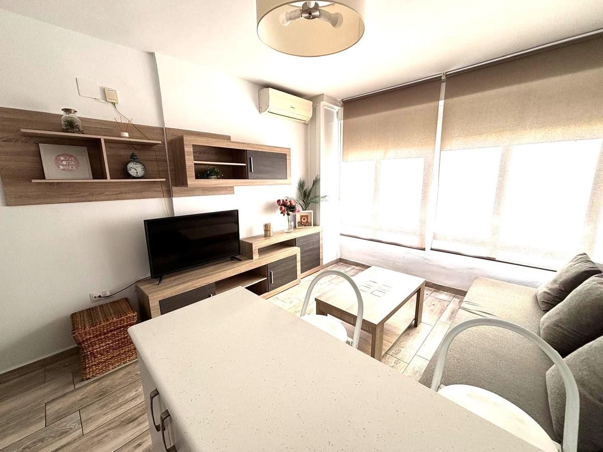 1 bedroom Apartment for sale in Torremolinos with pool - € 190,000 (Ref: 9478972)