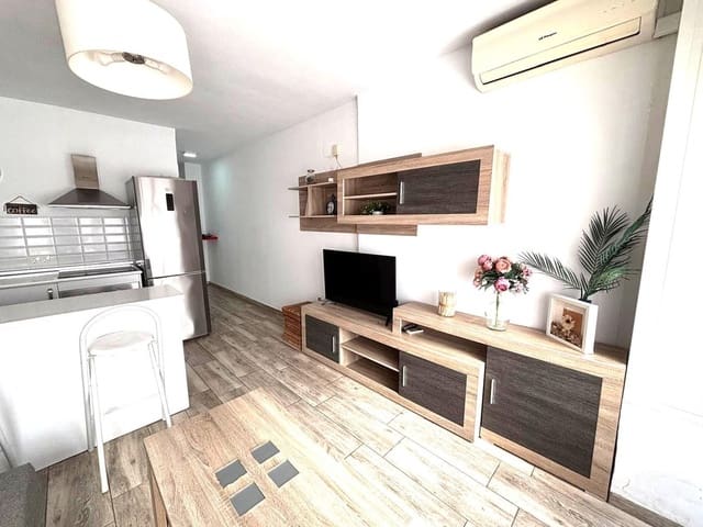 1 soverom Leilighet til salgs i Torremolinos med svømmebasseng - € 190 000 (Ref: 9478972)