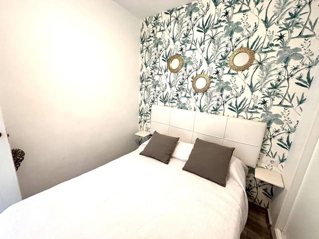 1 soverom Leilighet til salgs i Torremolinos med svømmebasseng - € 190 000 (Ref: 9478972)