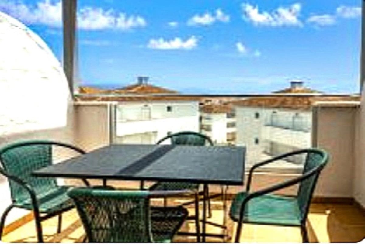2 bedroom Apartment for sale in Manilva with pool garage - € 230,000 (Ref: 9478978)