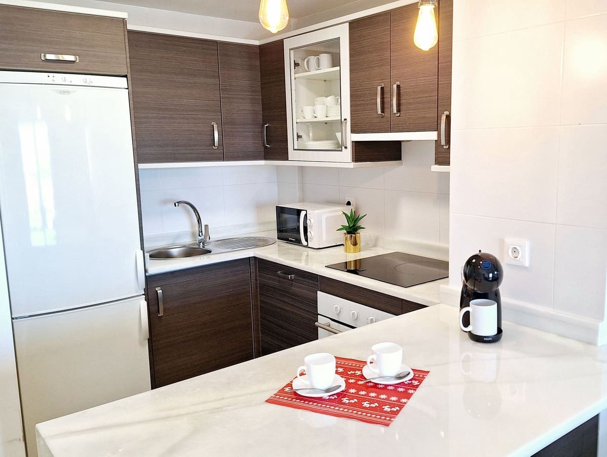 2 bedroom Apartment for sale in Manilva with pool garage - € 230,000 (Ref: 9478978)