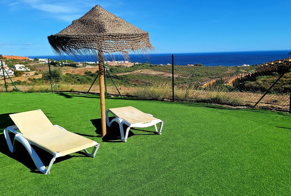 2 bedroom Apartment for sale in Manilva with pool garage - € 230,000 (Ref: 9478978)