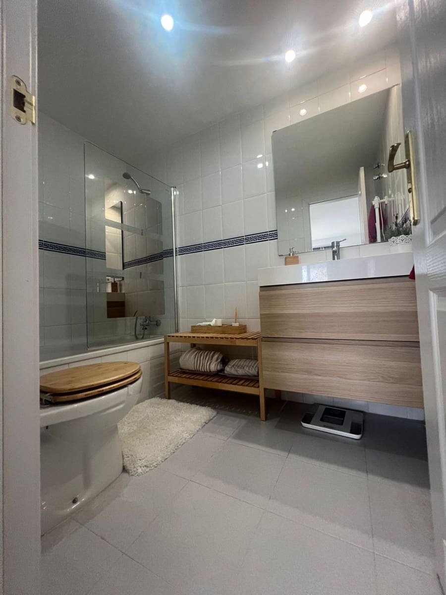 2 chambre Penthouse à vendre à Casares avec piscine garage - 240 000 € (Ref: 9478985)