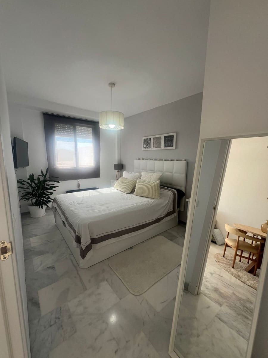 2 chambre Penthouse à vendre à Casares avec piscine garage - 240 000 € (Ref: 9478985)