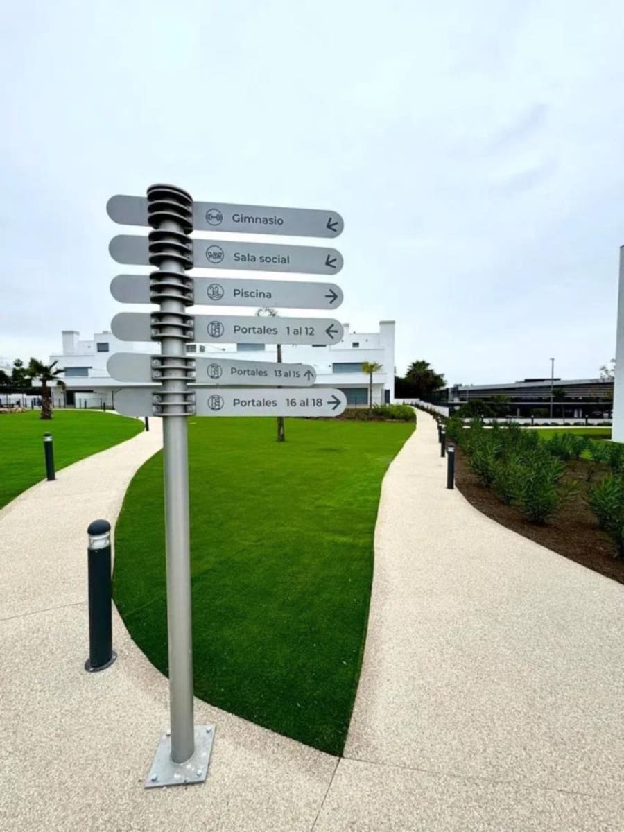 2 bedroom Apartment for sale in Bel-Air with pool garage - € 525,000 (Ref: 9483586)