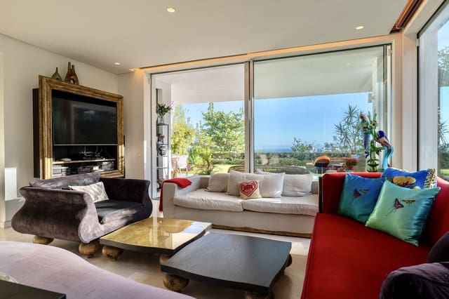 3 bedroom Apartment for sale in Marbella with pool garage - € 1,195,000 (Ref: 9483588)