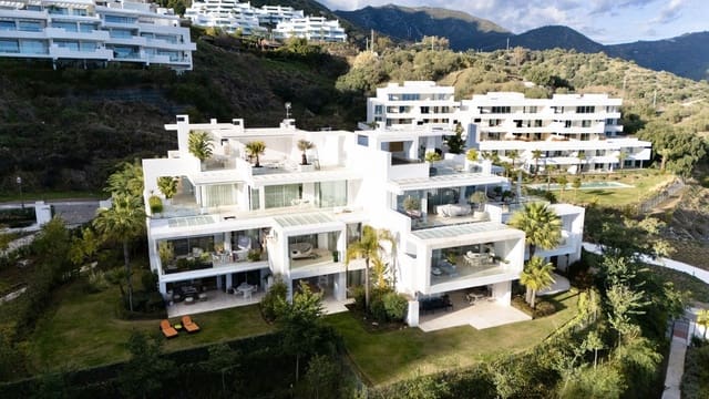 3 bedroom Apartment for sale in Marbella with pool garage - € 1,195,000 (Ref: 9483588)