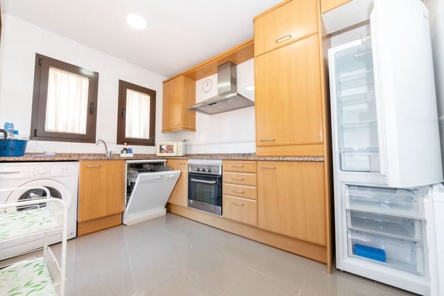 5 bedroom Penthouse for sale in New Golden Mile, Estepona with pool - € 899,950 (Ref: 9483589)