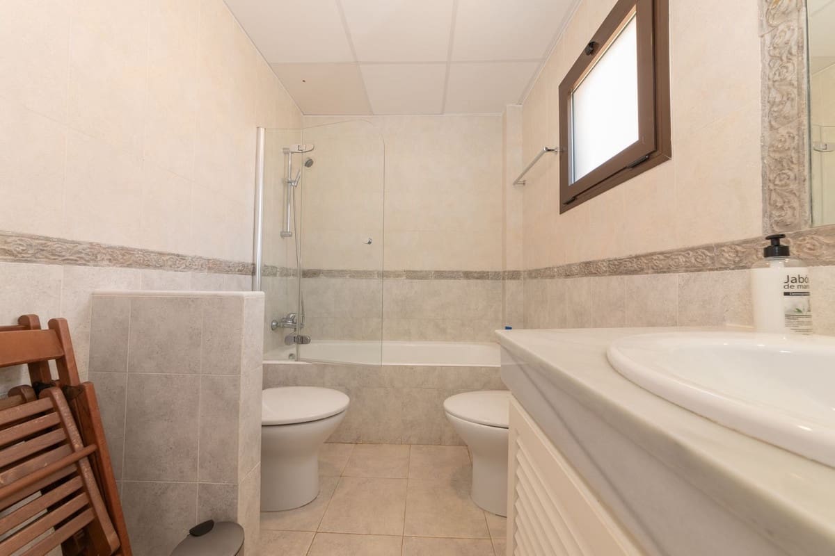 5 bedroom Penthouse for sale in New Golden Mile with pool - € 899,950 (Ref: 9483589)