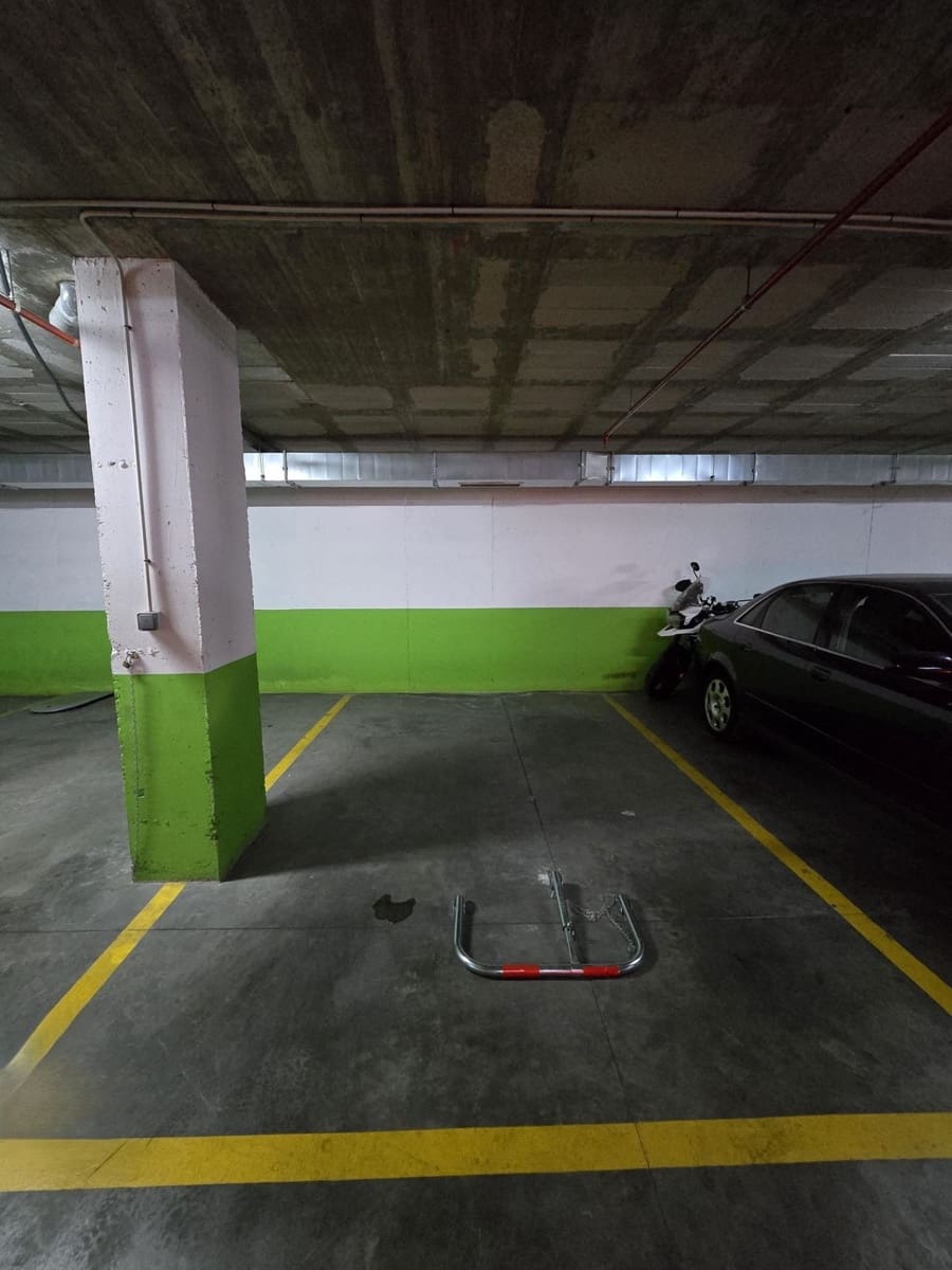 3 soverom Leilighet til salgs i Nueva Andalucia med svømmebasseng garasje - € 335 000 (Ref: 9494739)