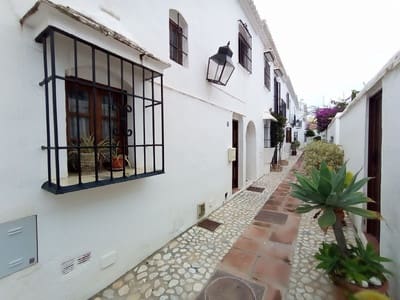 3 bedroom Semi-detached Villa for sale in Fuengirola with garage - € 395,000 (Ref: 9494862)