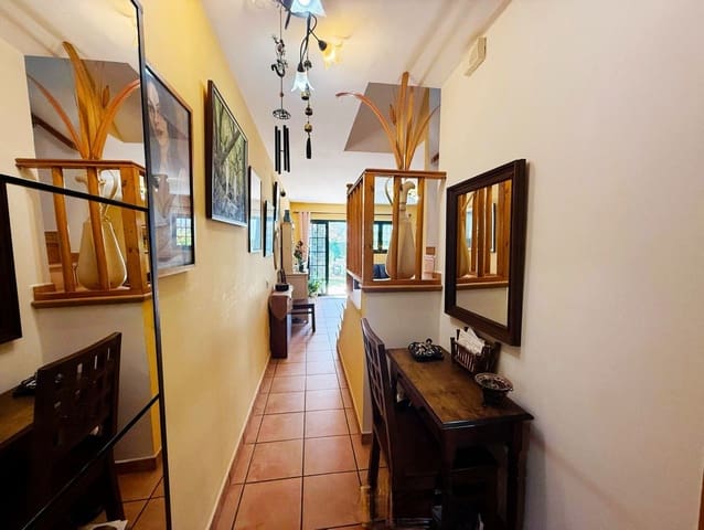 3 soveværelse Byhus til salg i Mijas Golf, Mijas med swimmingpool garage - € 398.000 (Ref: 9495492)