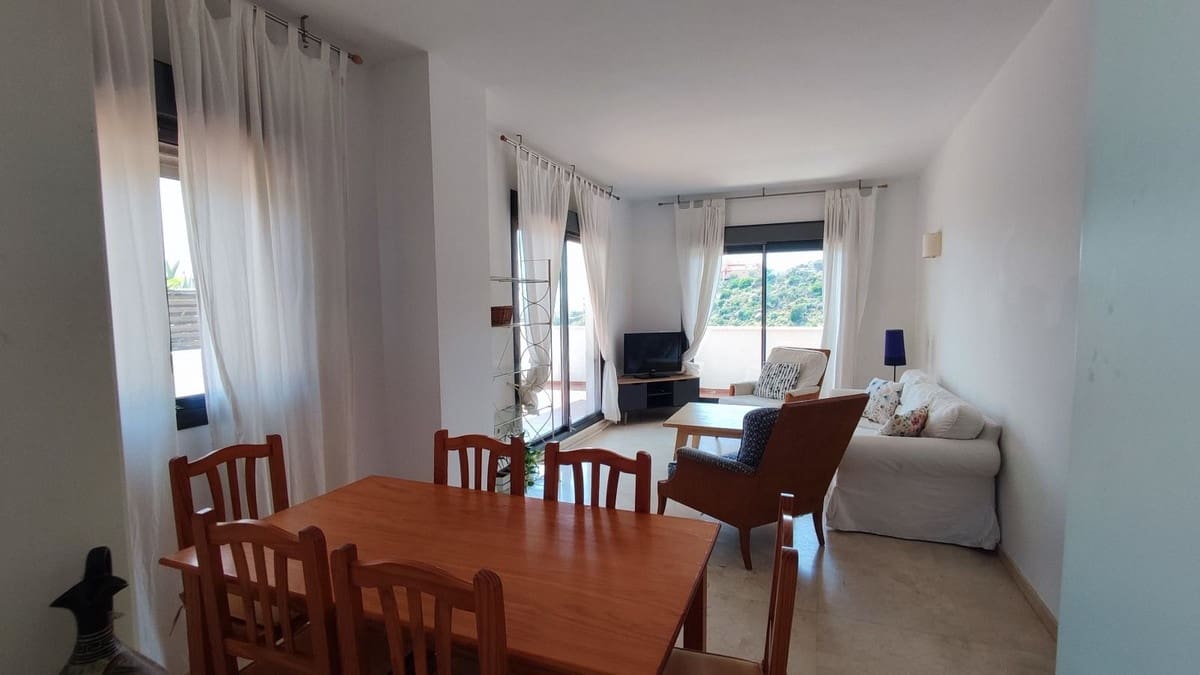3 bedroom Apartment for sale in Manilva with pool - € 410,000 (Ref: 9495518)