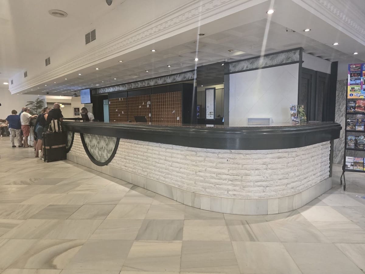 1 bedroom Apartment for sale in Fuengirola - € 220,000 (Ref: 9496443)