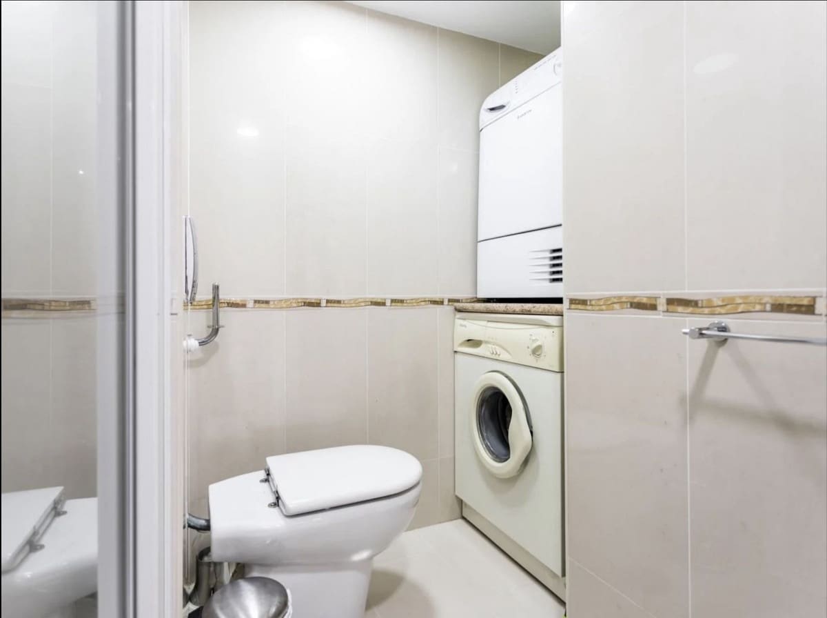 Studio til salg i Fuengirola med swimmingpool - € 249.000 (Ref: 9496448)