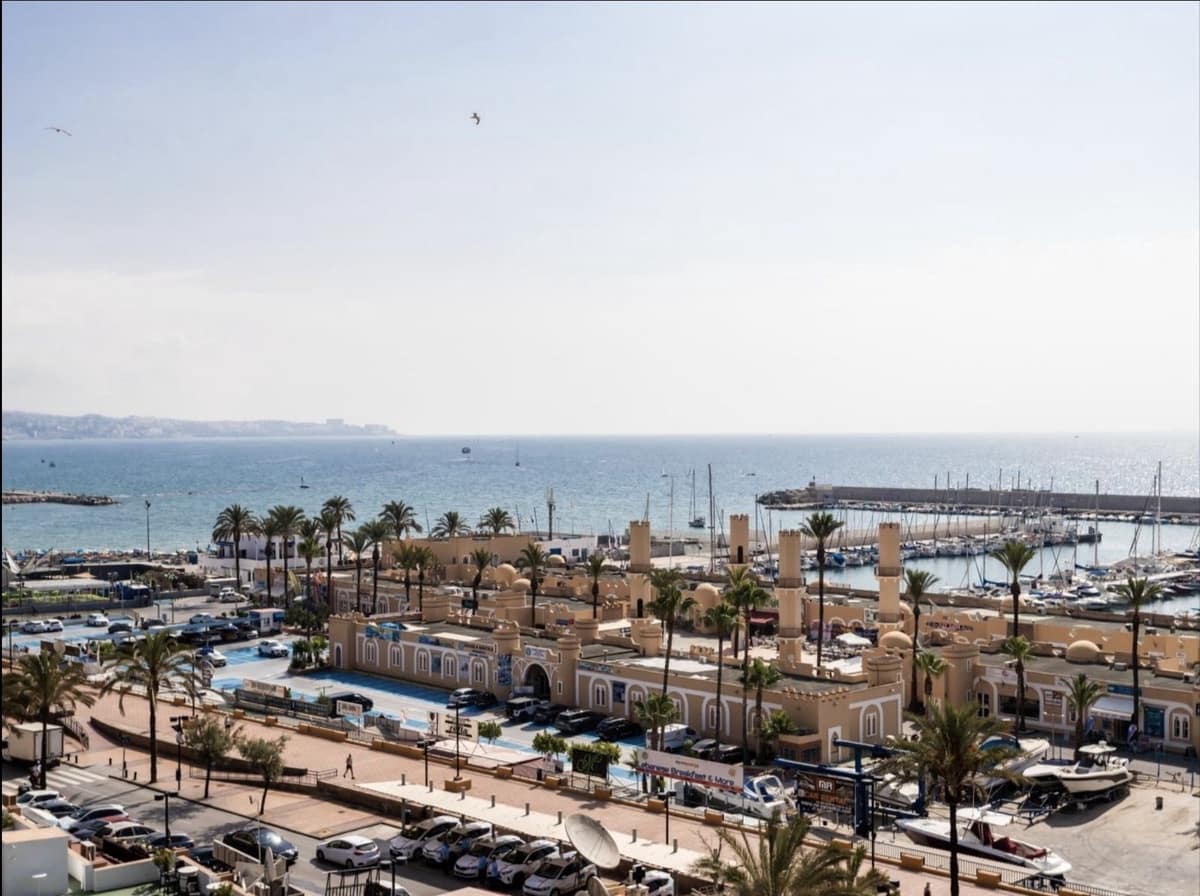 Studio til salg i Fuengirola med swimmingpool - € 249.000 (Ref: 9496448)