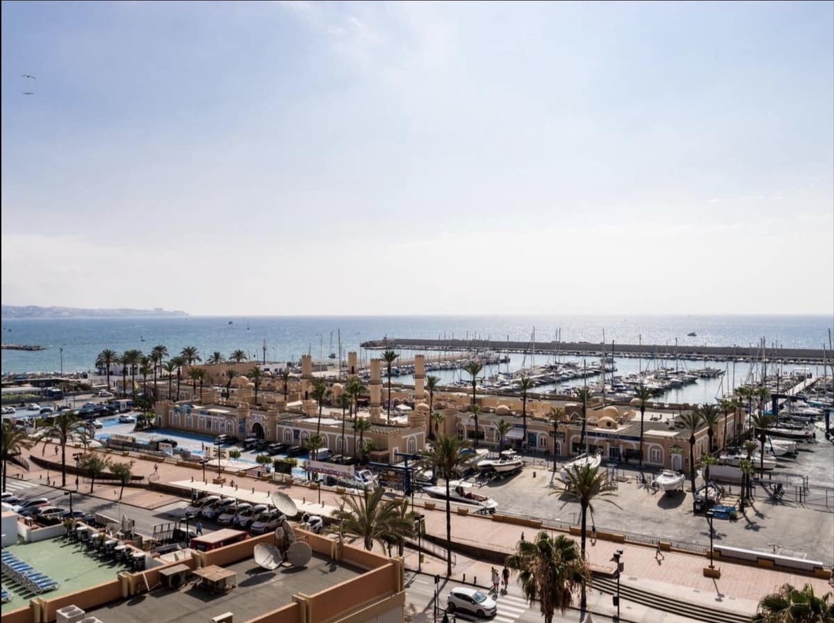 Studio til salg i Fuengirola med swimmingpool - € 249.000 (Ref: 9496448)